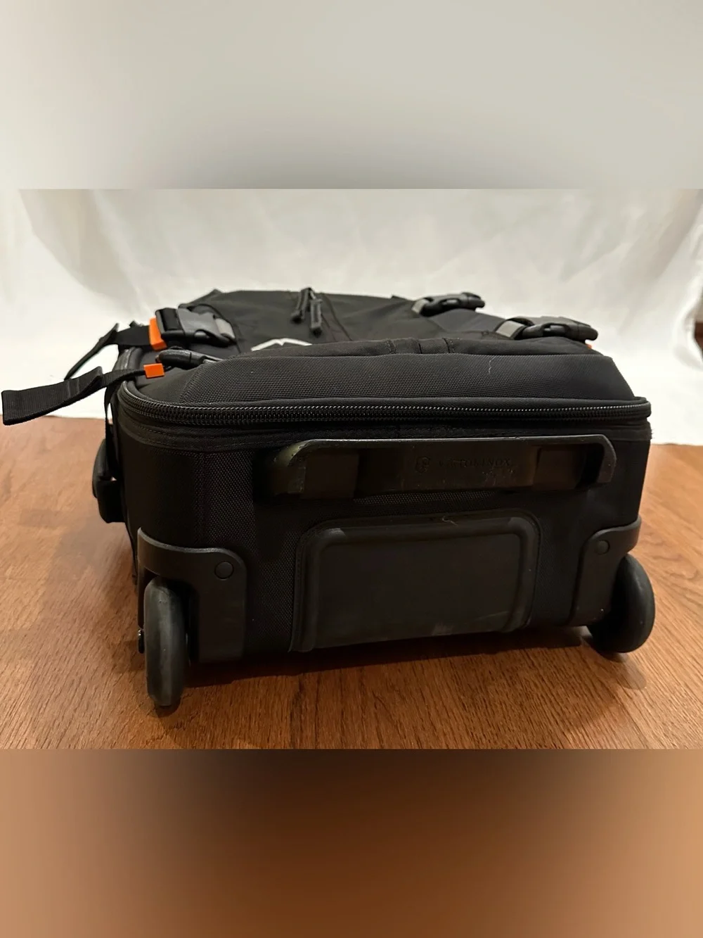 Victorinox Ch-97 2.0 Wheeled Carry-On Suitcase 20”